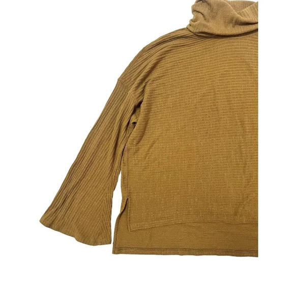 FREE PEOPLE Movement Cant Handle This Medium Ribbed Bell Sleeve Turtleneck Boho - Picture 5 of 10